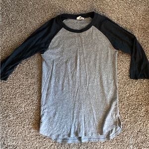 Under Armour Womens 3/4 sleeve tshirt